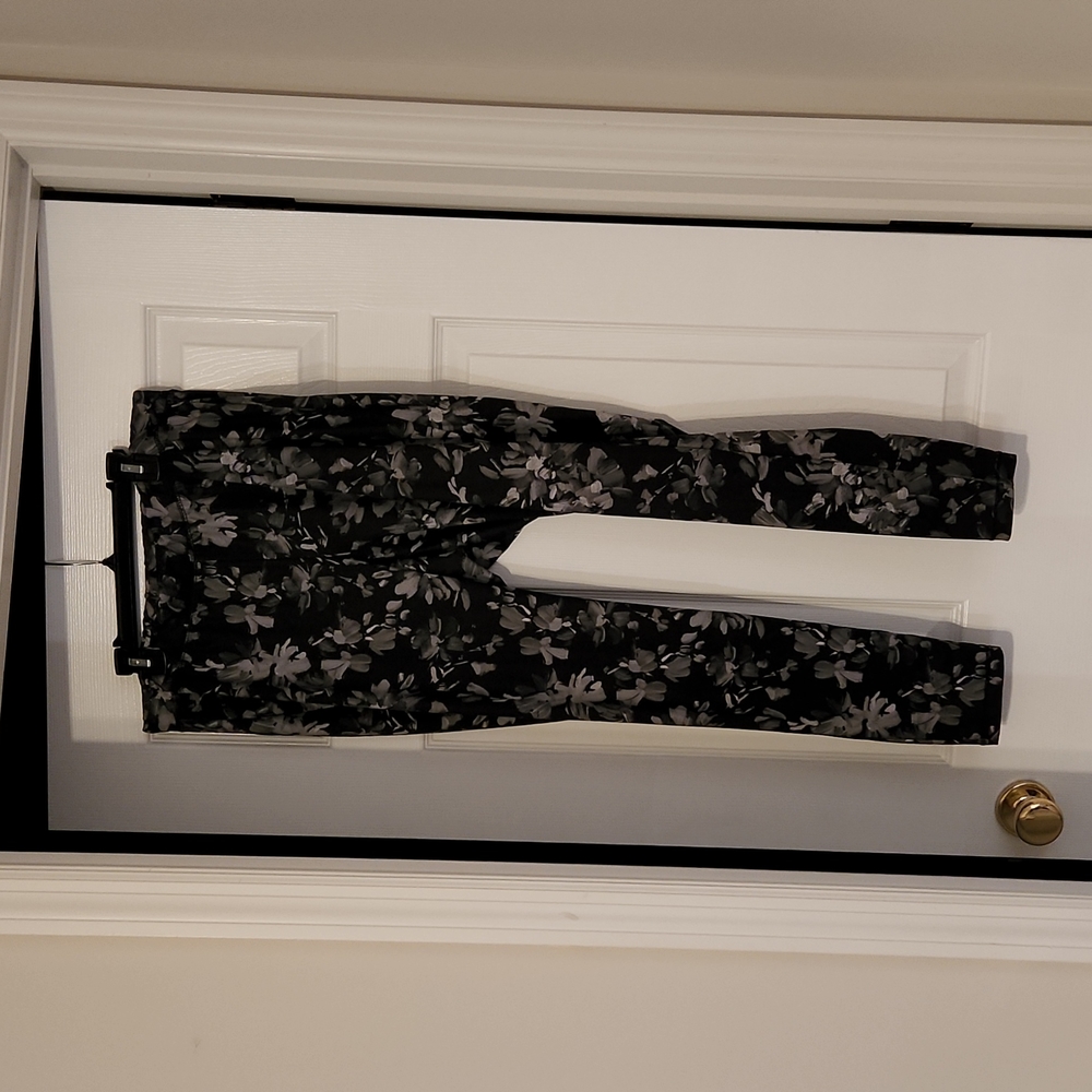 Catherine's Active Leggings